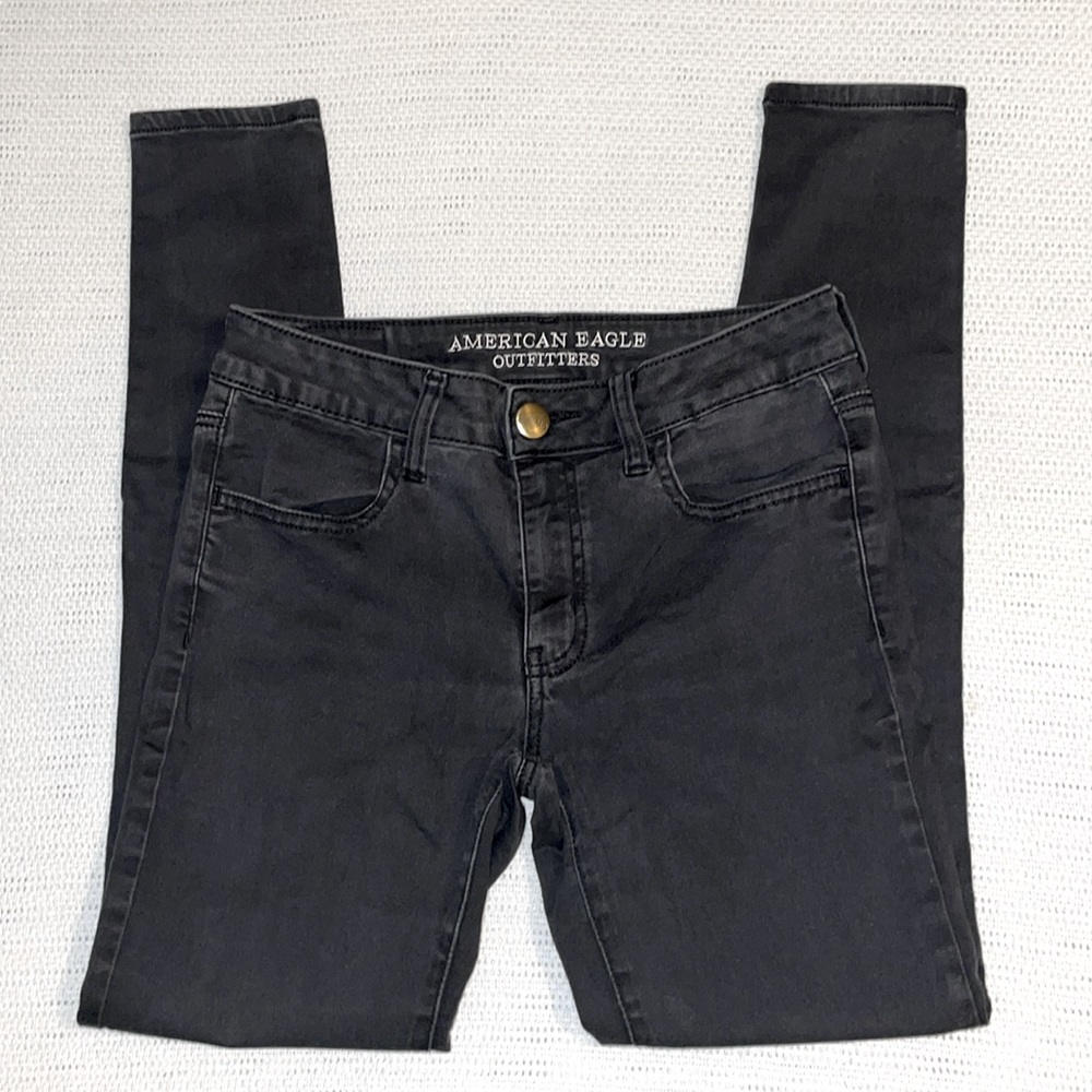 AE American Eagle Outfitter Super Super Stretch Jegging - Mid-Rise - Size 6